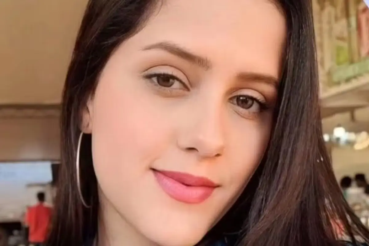 Professora tem 60% do corpo queimado após discussão com namorado em MG