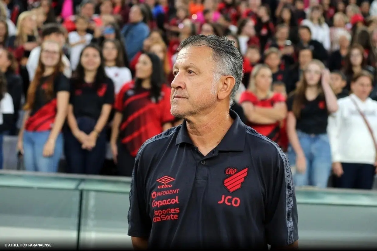 Remo contrata ex-treinador da seleção mexicana