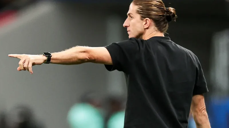 Renovação de Filipe Luís trava no Flamengo, e clube já avalia plano B