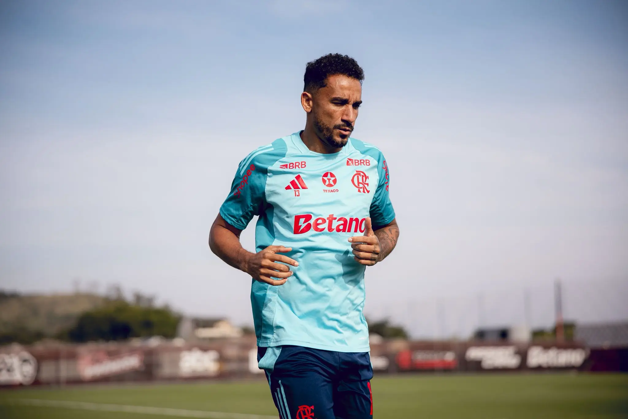 Sem festa: Flamengo inicia preparação para jogo que pode definir o Brasileirão