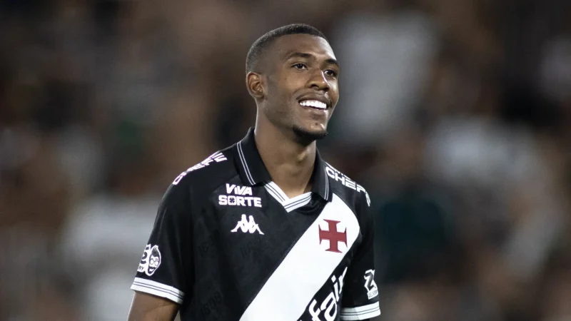 Vasco recusa proposta do Zenit por Rayan e aumenta pedida; confira os valores