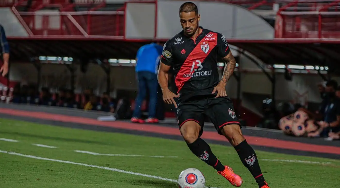 Vila Nova anuncia Dellatorre por duas temporadas