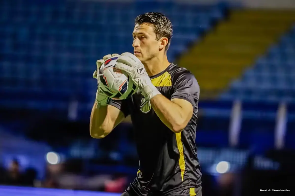 Vila Nova encaminha contratação do goleiro Airton, do Novorizontino