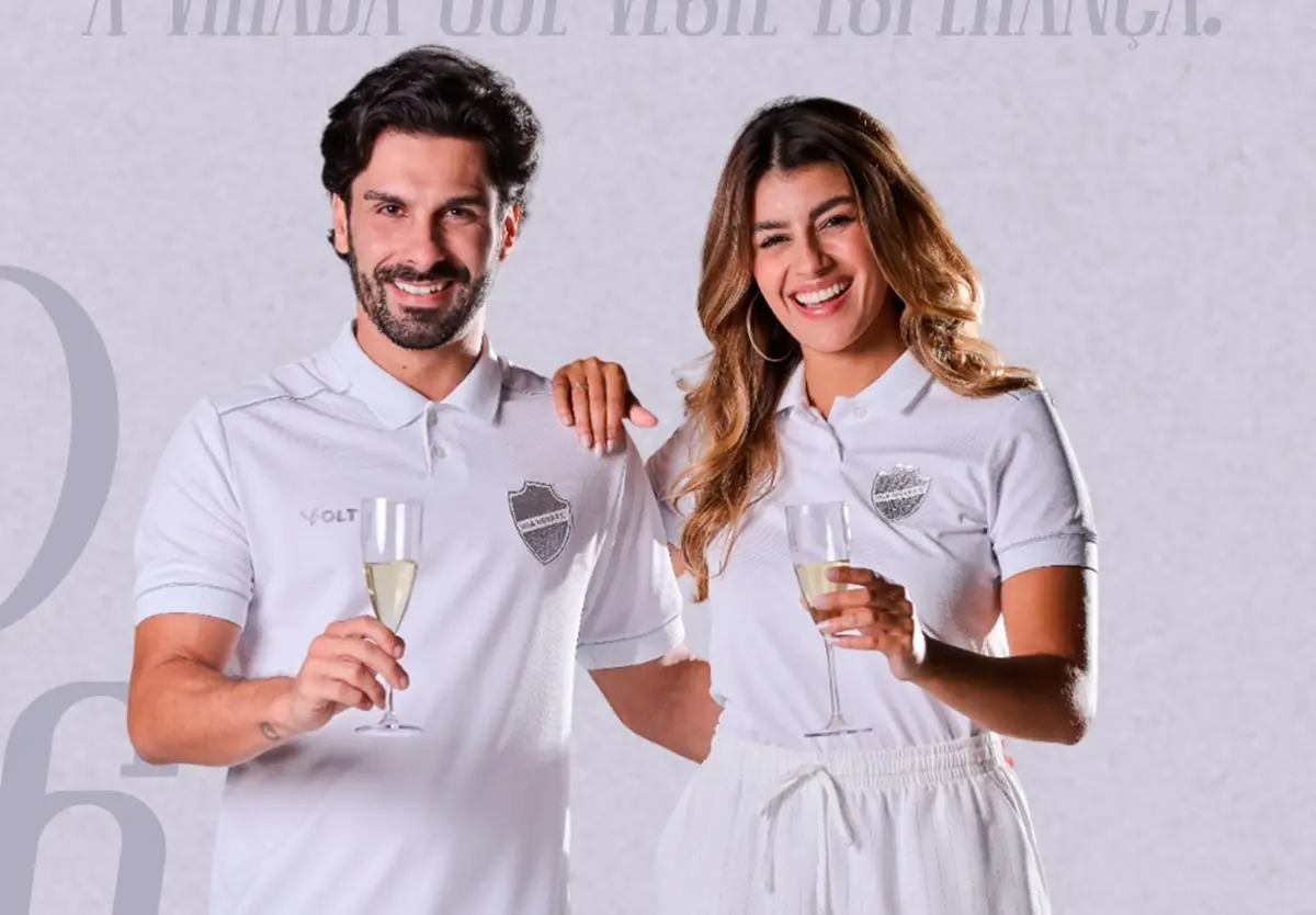 Vila Nova lança uniforme comemorativo para a virada do ano