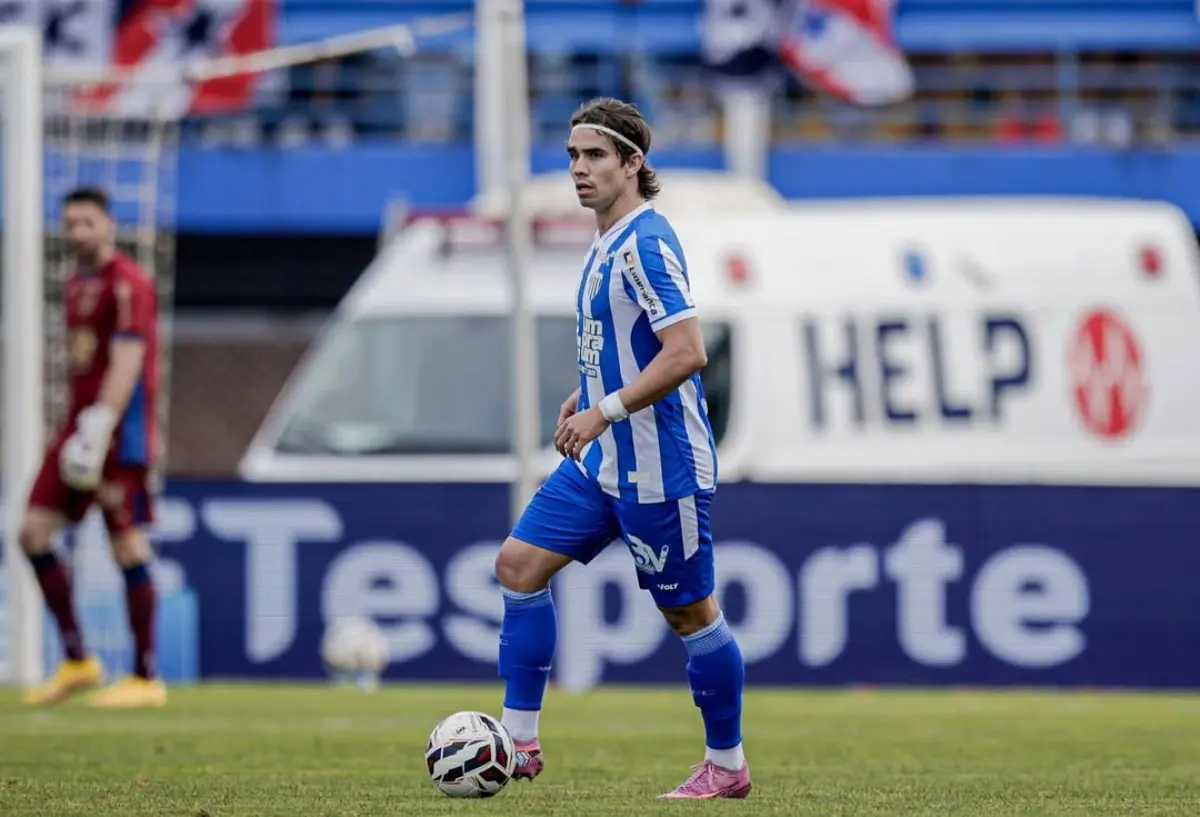 Volante Zé Ricardo do Avaí entra no radar do Goiás para próximo ano