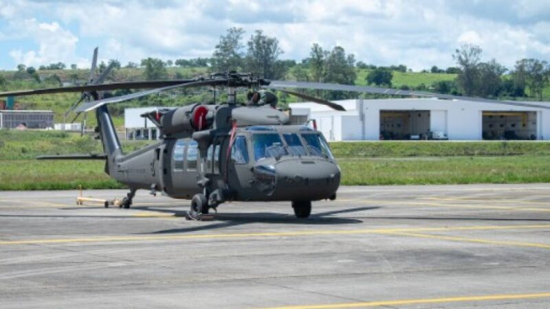 O mais novo helicóptero Black Hawk do Exército