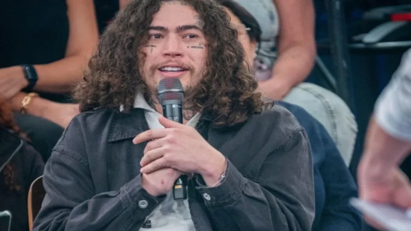 Whindersson Nunes relata que relação com terapeuta o levou a questionar sexualidade: ‘Eu sou gay’