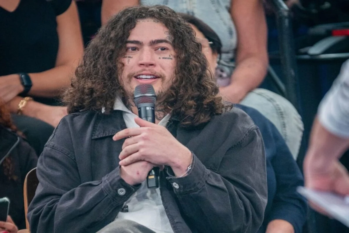 Whindersson Nunes relata que relação com terapeuta o levou a questionar sexualidade: ‘Eu sou gay’