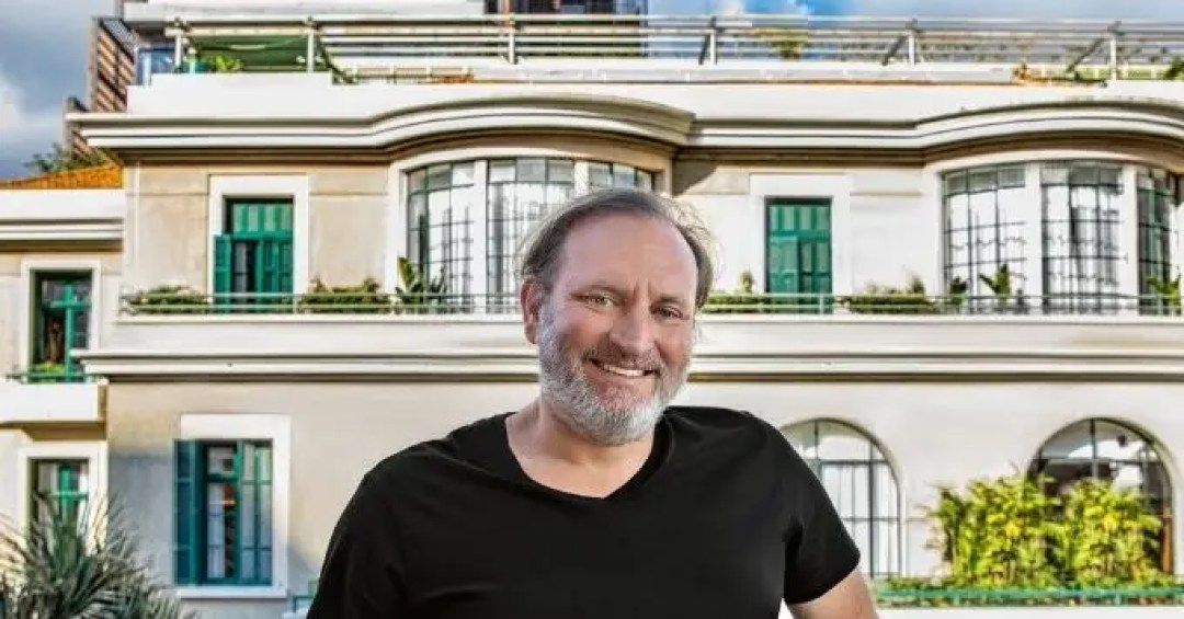 O alívio de Alex Allard após afastamento do conselho do hotel Rosewood