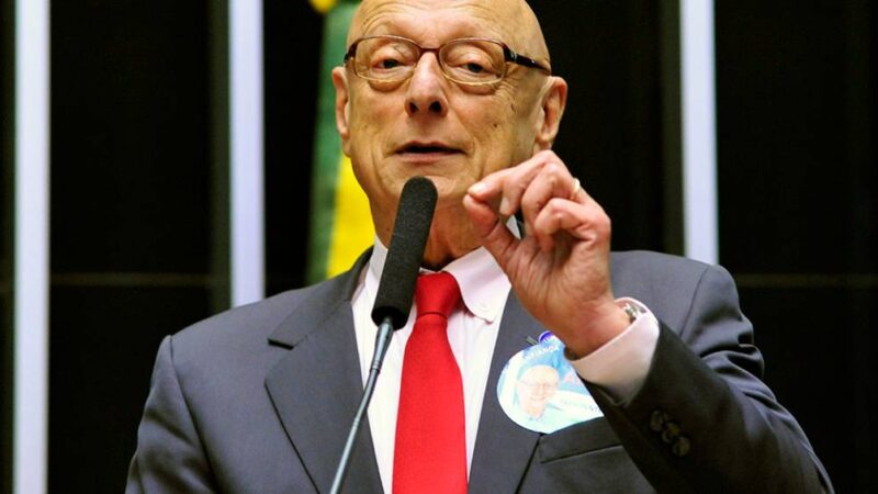 Relator do PL da Dosimetria diz que respeita as manifestações, mas que é preciso ouvir os que defendem anistia