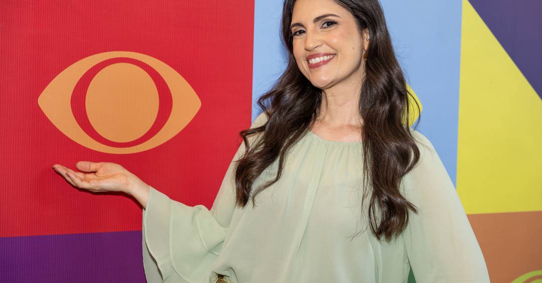 Chris Flores defende SBT e família Abravanel: “Zezé, peça desculpas”