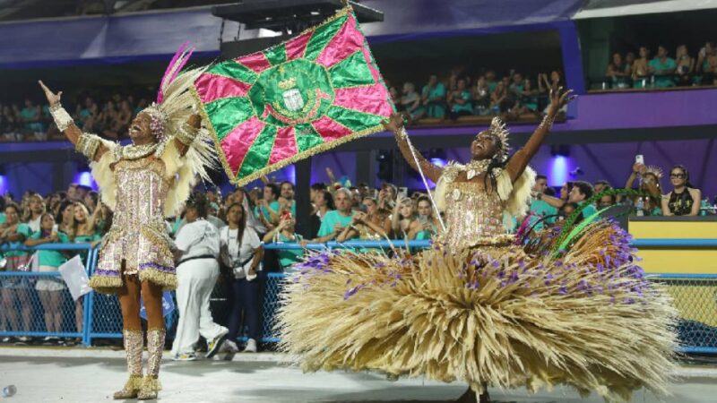 Mangueira vai ganhar musical para celebrar centenário