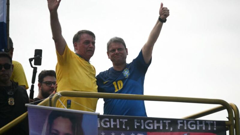 Tarcísio cita compromissos em SP e adia visita que faria a Bolsonaro na quinta