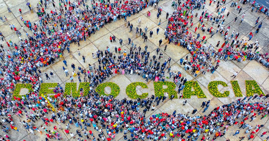 A participação dos militares no ato de Lula sobre os ataques de 8 de janeiro