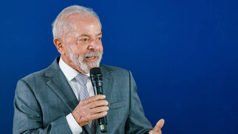 Bancada do Novo cobra Planalto sobre encontro entre Lula e Vorcaro