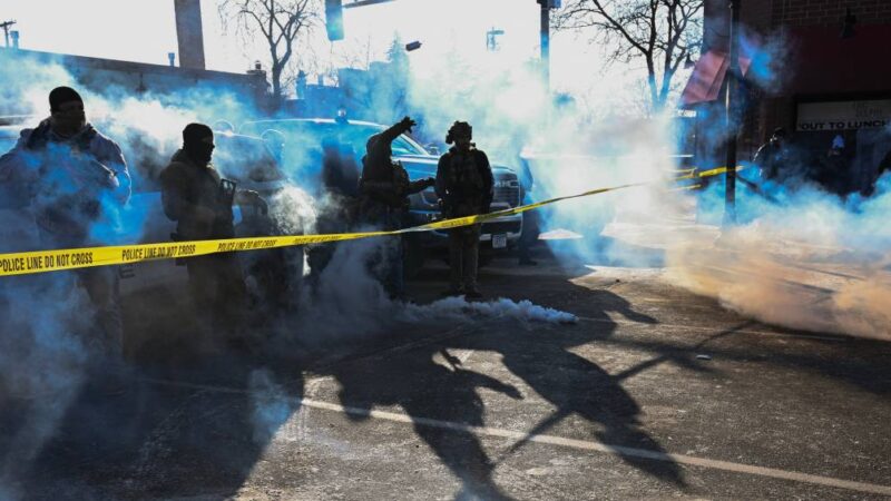 Crescem os pedidos por investigação independente após mortes ligadas ao ICE