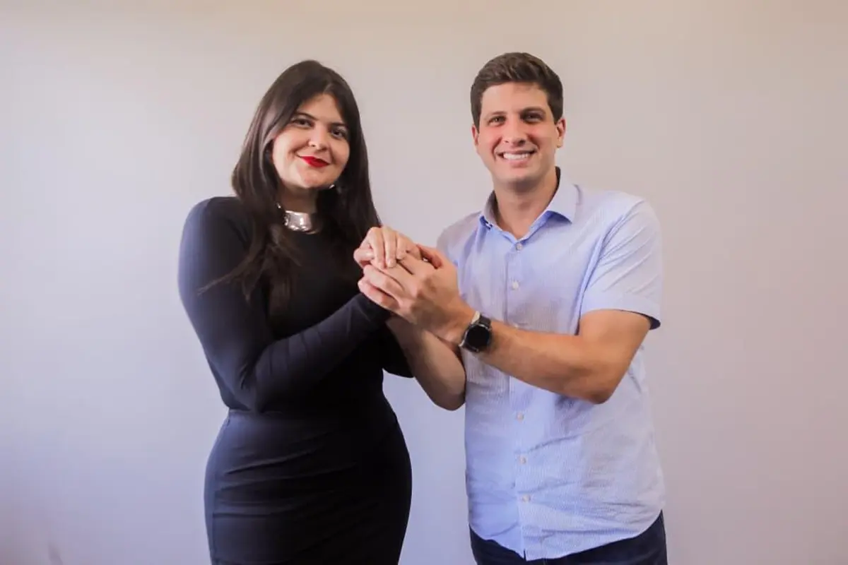 Aava Santiago deixa o PSDB para assumir PSB em Goiás