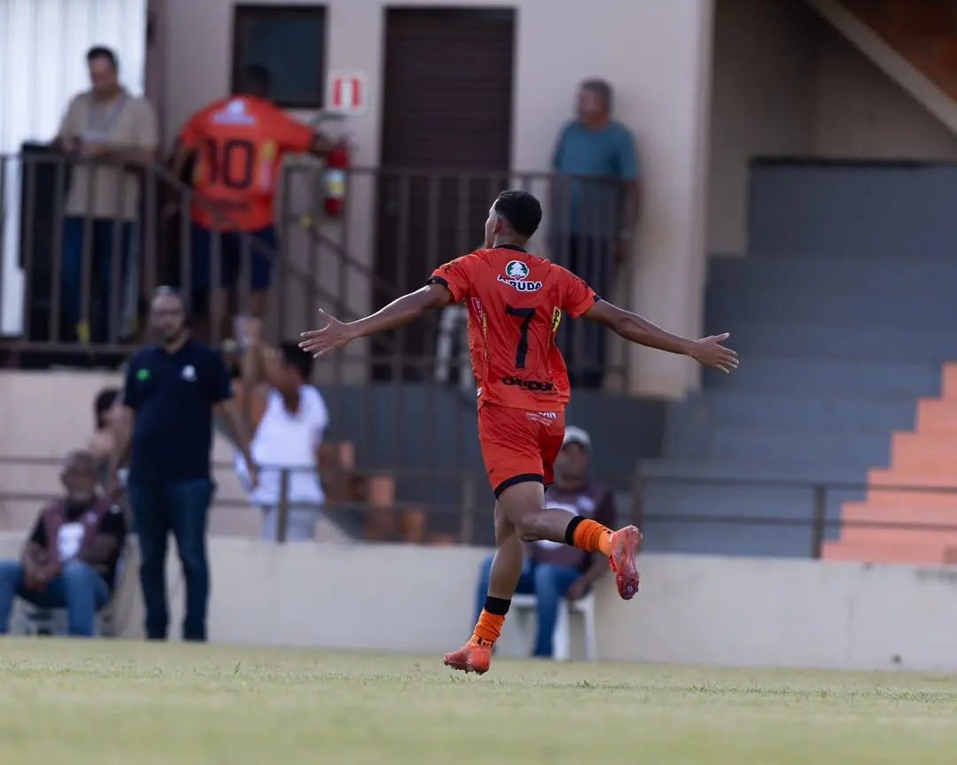 Abecat bate a Jataiense, chega à quarta vitória consecutiva e assume a vice-liderança