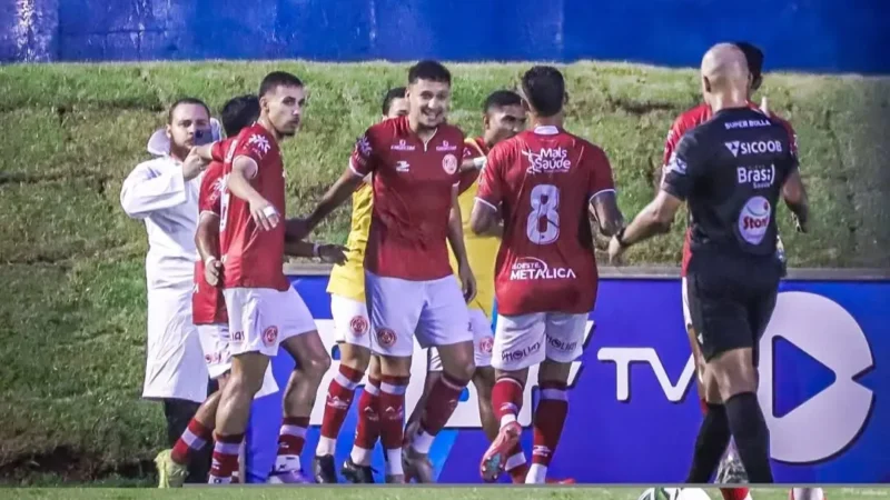 Anapolina bate Crac no Jonas Duarte e engata terceira vitória no Goianão