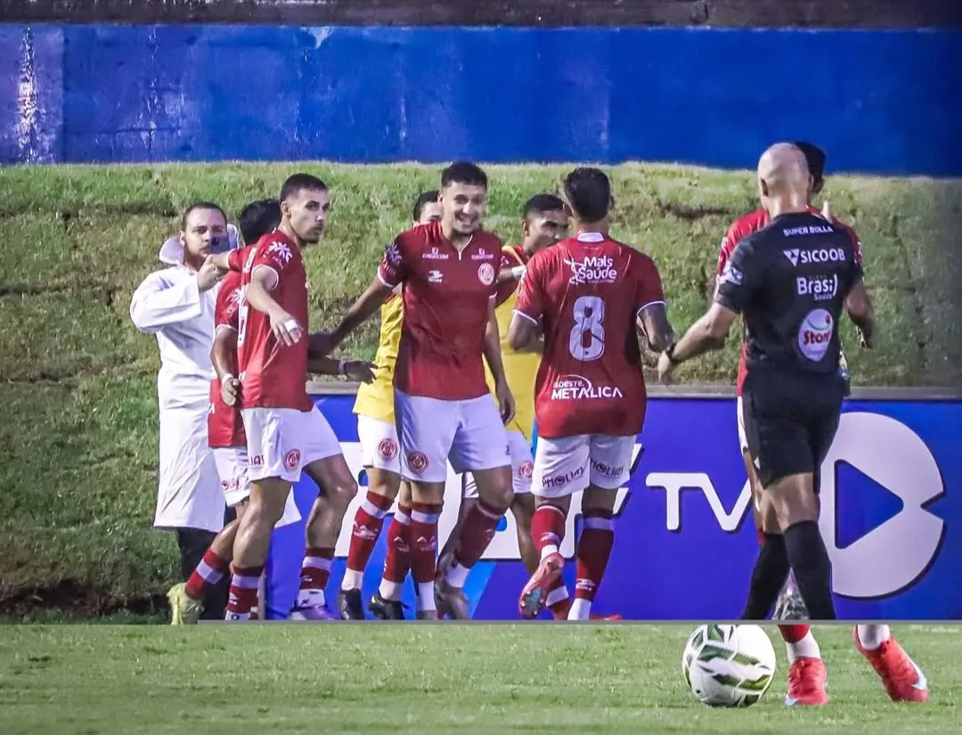 Anapolina bate Crac no Jonas Duarte e engata terceira vitória no Goianão