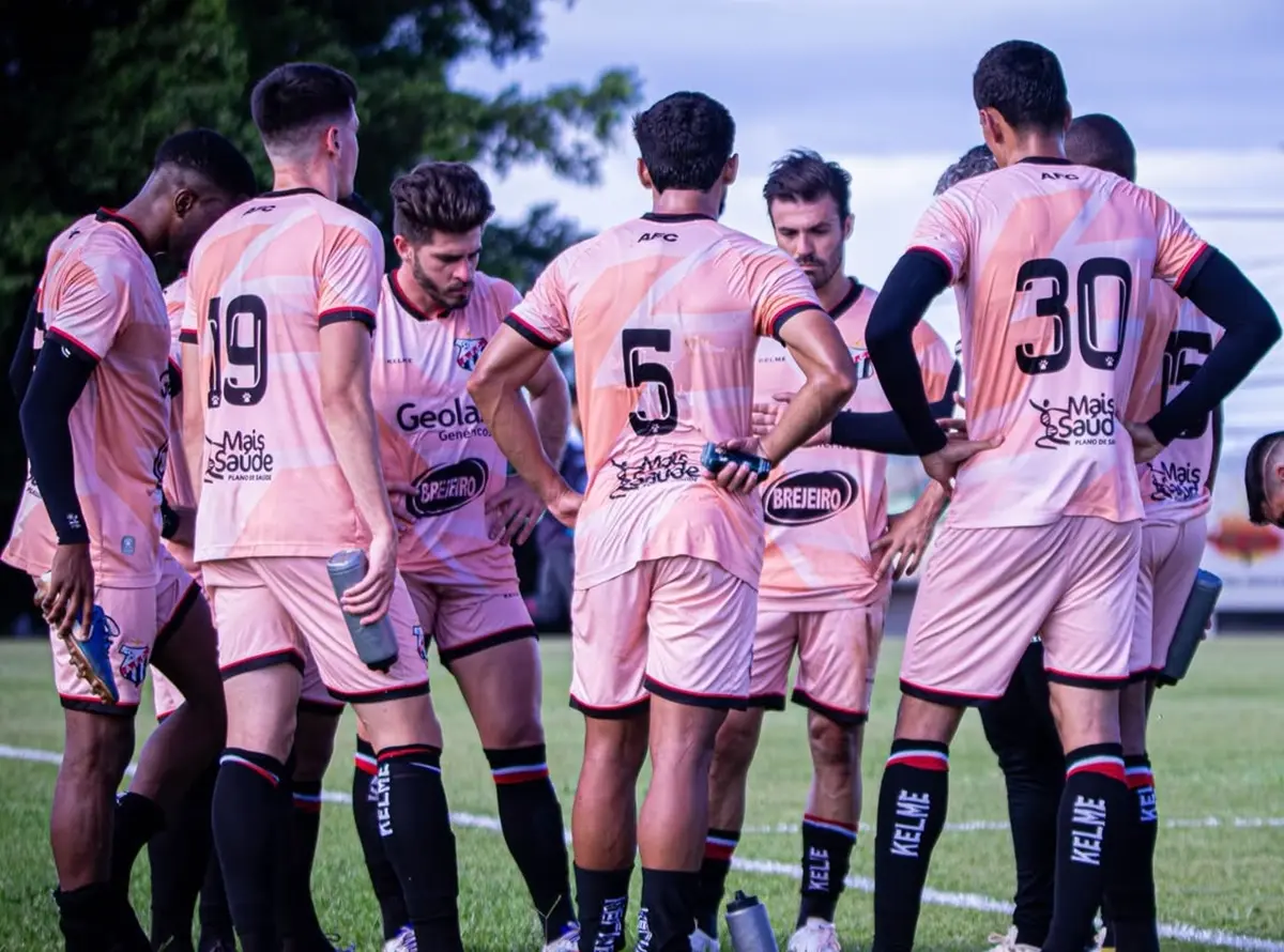 Após bater na trave em 2025, Anápolis vira voos mais altos no Goianão 2026; veja elenco e preparação