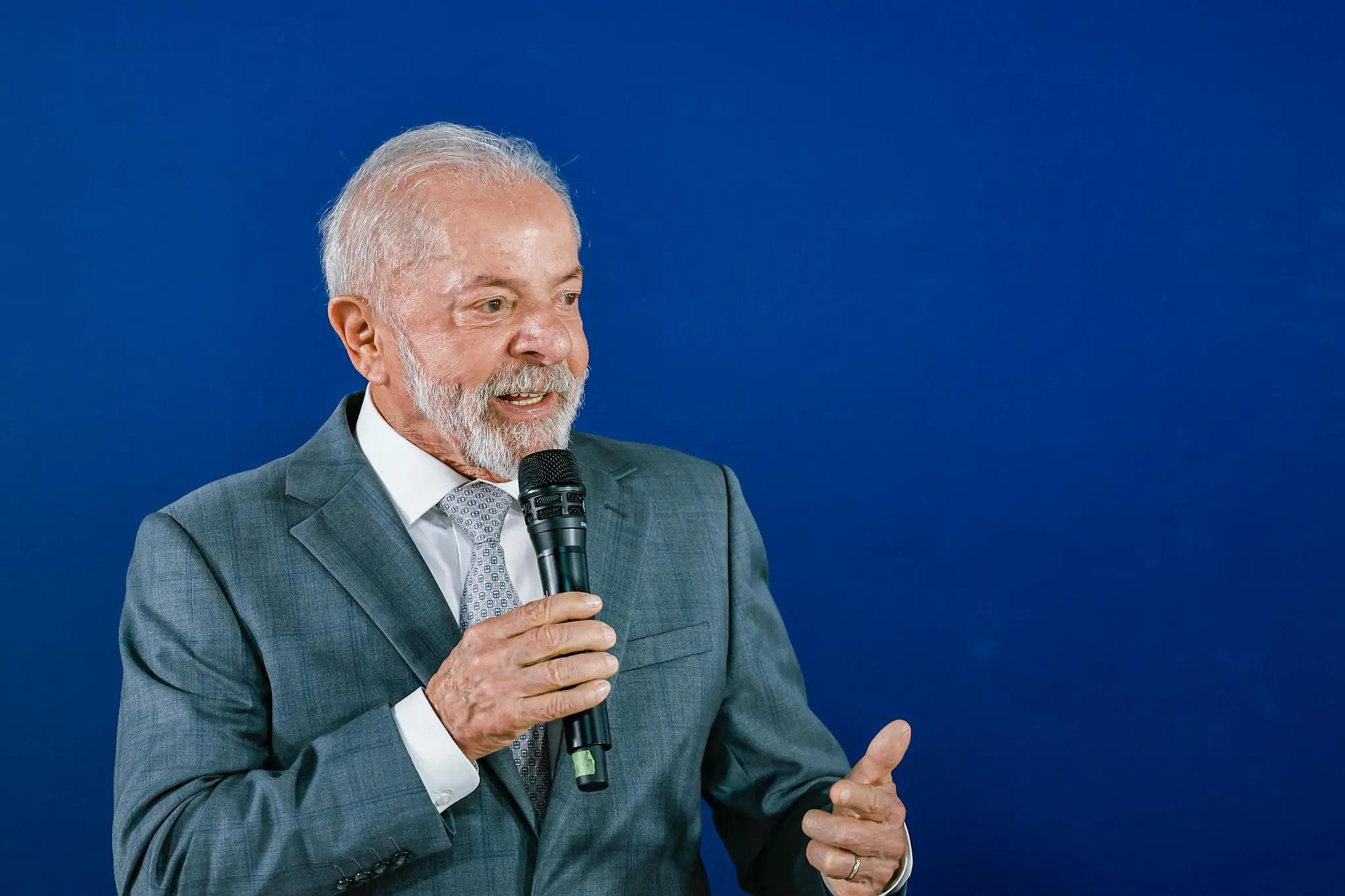 Após cirurgia de catarata, Lula tem ‘evolução satisfatória’
