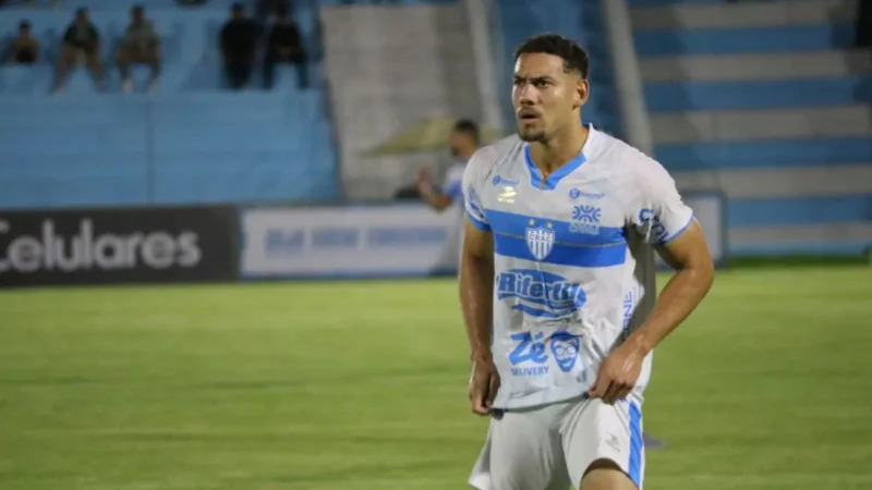 Após empate do Crac contra o Goiás, atacante Gustavo Modesto vê evolução do time de Catalão no estadual