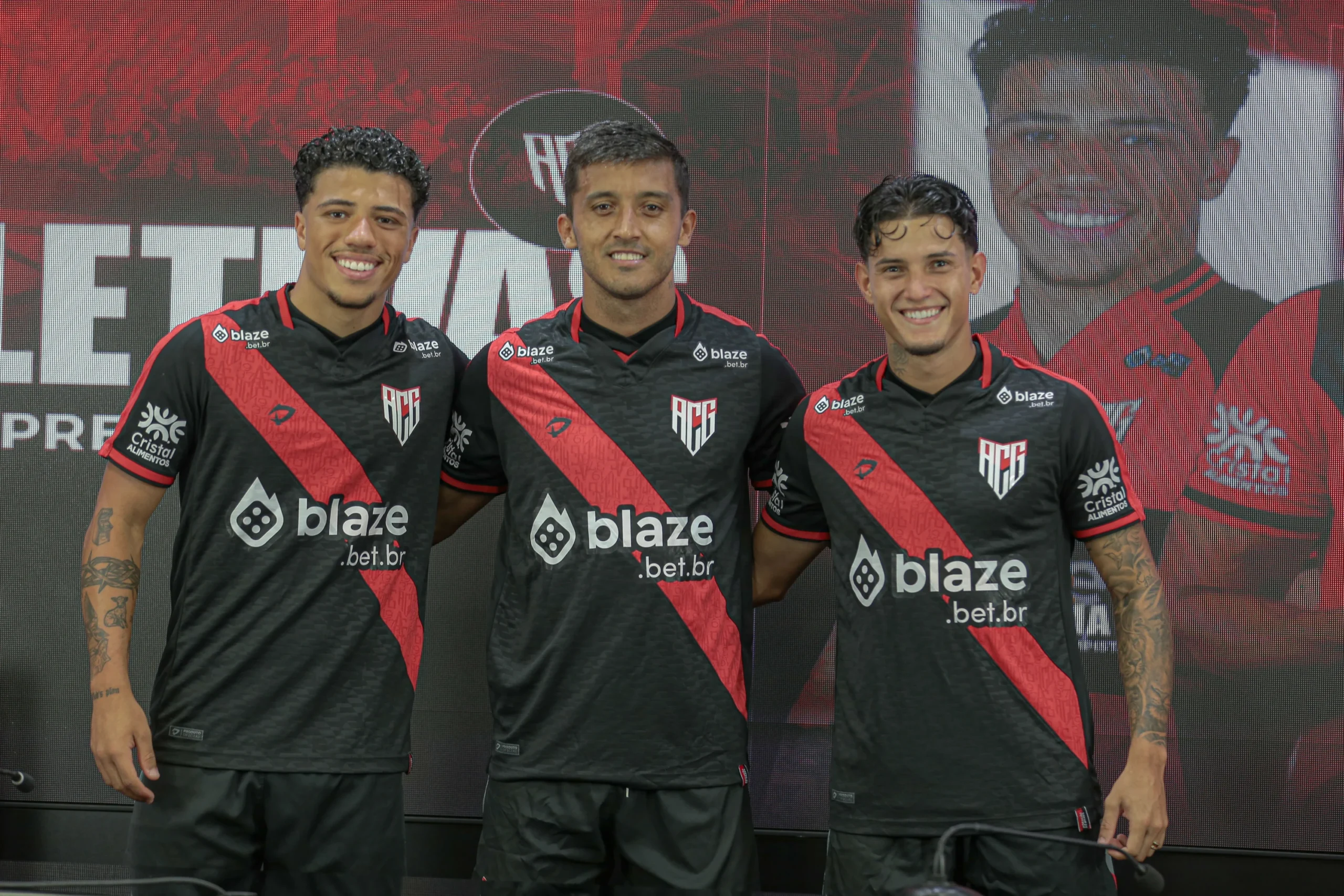 Atlético apresenta mais três caras novas para a temporada