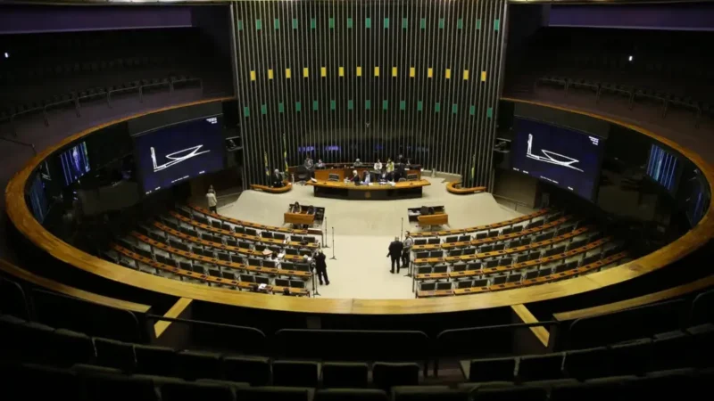 Câmara dos Deputados abre inscrições de concurso com salários de até R$ 30 mil