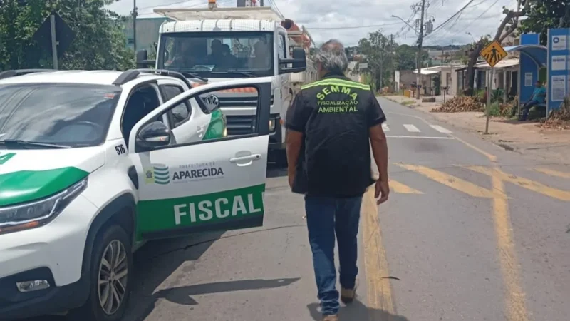 Caminhões da Equatorial Goiás são apreendidos após mutilar árvores em Aparecida de Goiânia