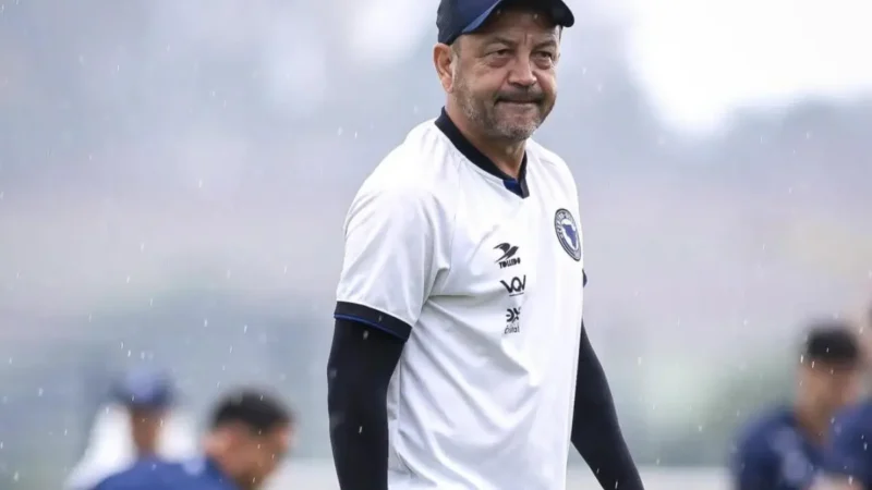 Centro Oeste demite técnico Paulinho Kobayashi após sequência negativa no Goianão
