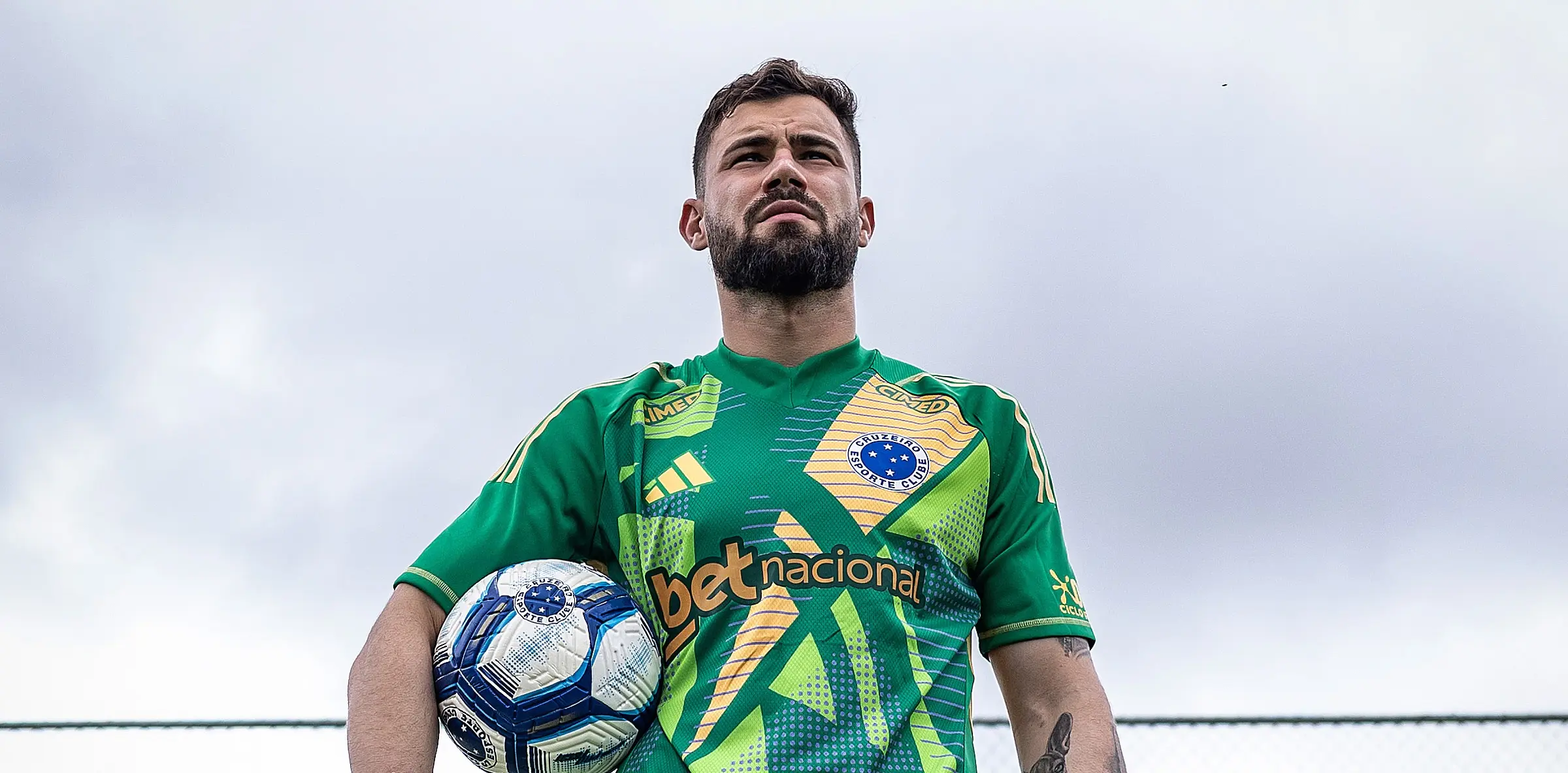 Cruzeiro anuncia a contratação do goleiro Matheus Cunha, ex-Flamengo