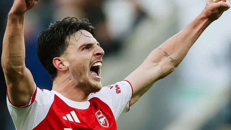 Declan Rice, do Arsenal, é proibido de dirigir por seis meses após infringir limite de velocidade por duas vezes em uma semana