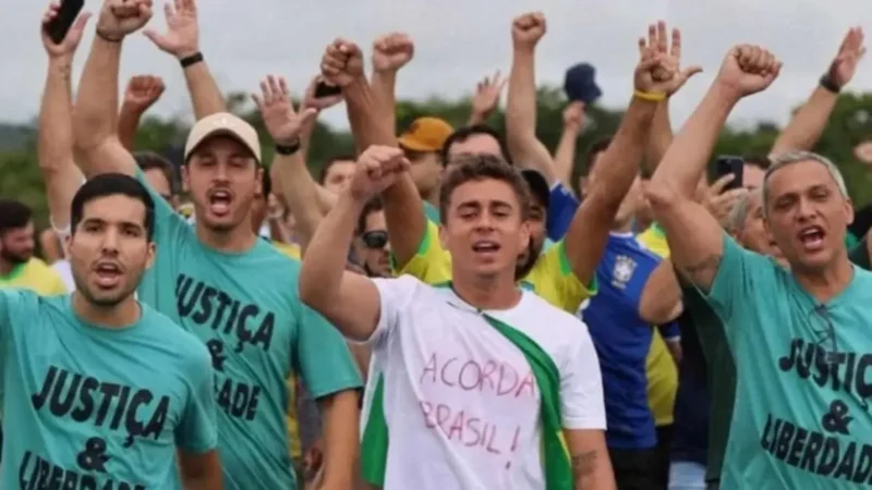 Deputados do PT acionam órgãos federais para suspender caminhada em apoio a Bolsonaro