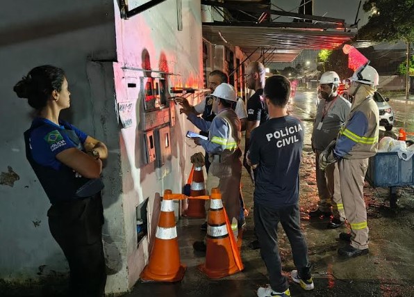 Dono de bebidão é preso em flagrante por furto de energia