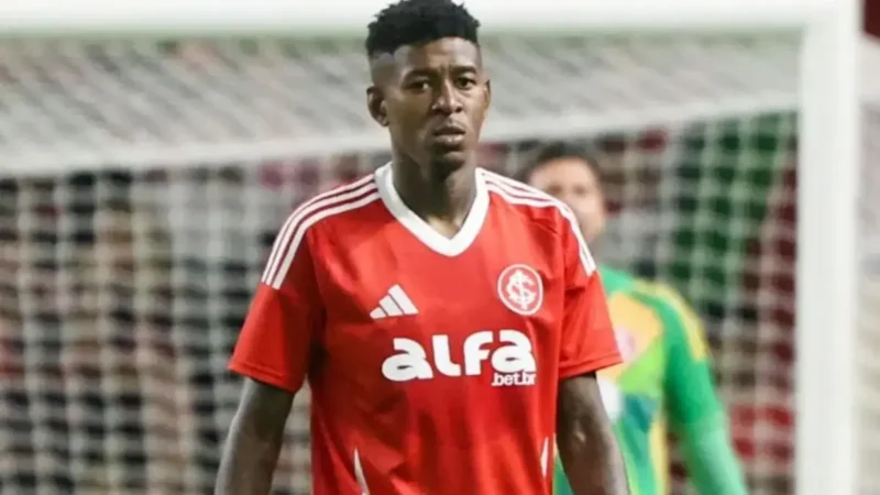 É do Flamengo! Inter oficializa saída do zagueiro Vitão para o rubro-negro