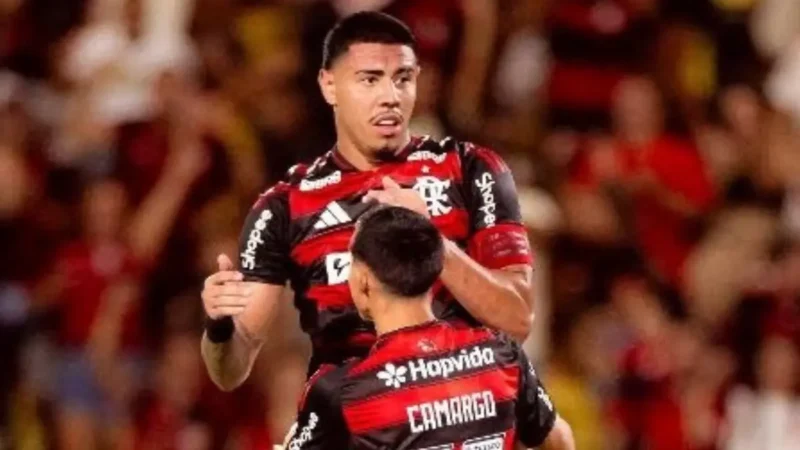 Flamengo sofre, mas consegue empate no fim na estreia do Cariocão