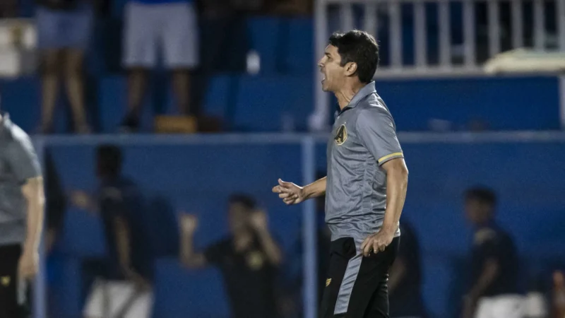 Goiatuba anuncia a contratação do técnico Lúcio Flávio