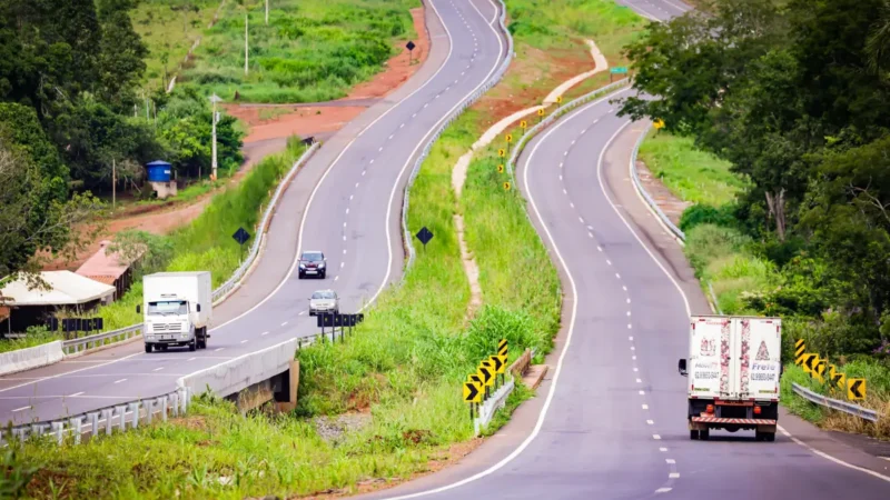 Goinfra prevê contratação de mil km de novas obras no Estado em 2026