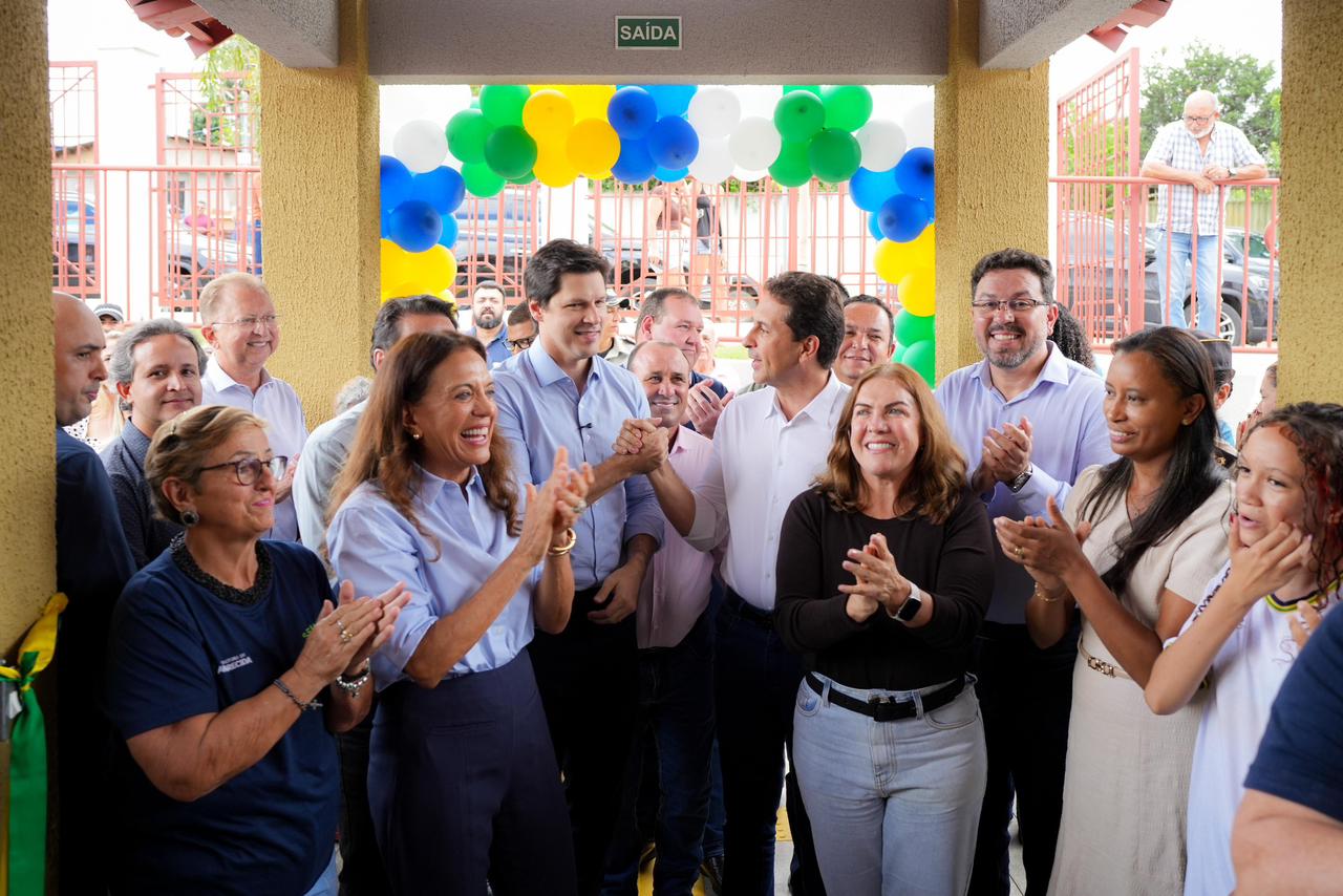Gracinha Caiado e Daniel Vilela inauguram escola em Aparecida