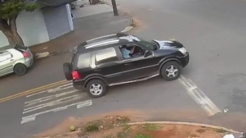 Homem atropela idosa e foge sem prestar socorro no Guanabara III, em Goiânia