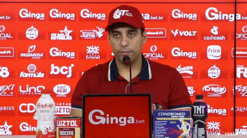 Hugo Jorge Bravo destaca aprendizado em viagem à Europa e avalia início perfeito do Vila Nova no Goianão