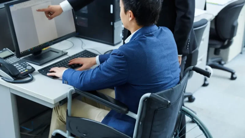 ISG abre processo seletivo para PCDs com salário de até R$ 7,2 mil em Goiás