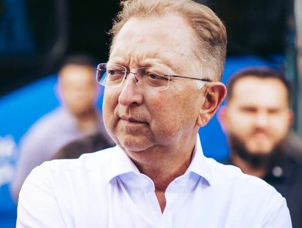 João Campos anuncia pré-candidatura com apoio de Oídes