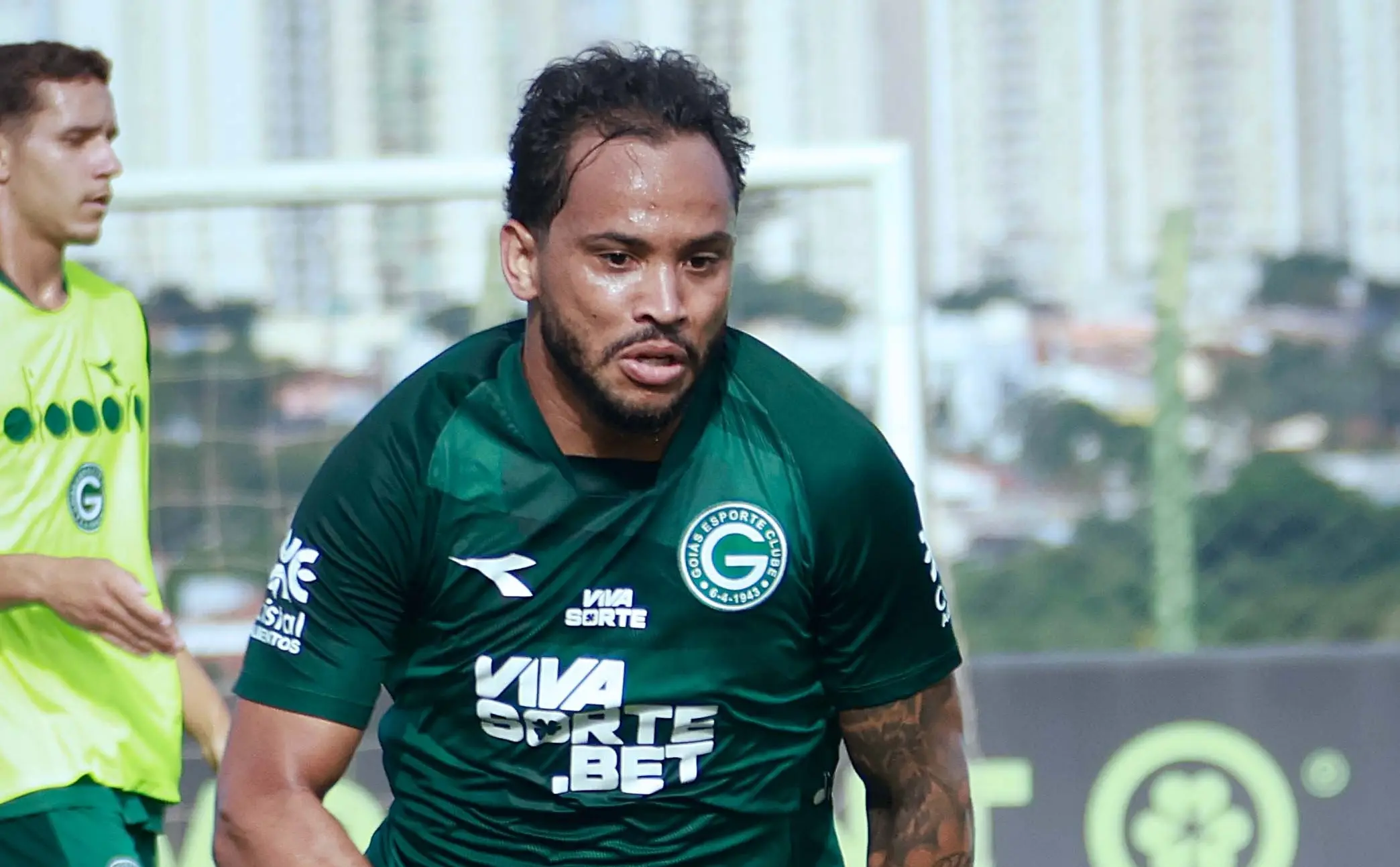 Lourenço pede Goiás com mentalidade de campeão no Campeonato Goiano