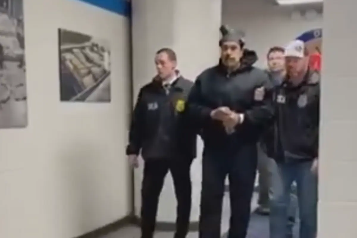 Maduro deseja feliz ano novo a policiais em Nova York; vídeo