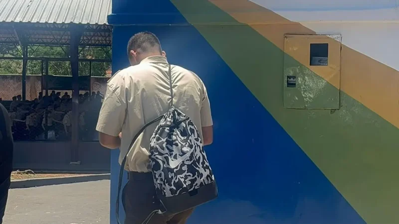 Mãe alega discriminação contra aluno com autismo e TDAH em Colégio Militar de Goiânia