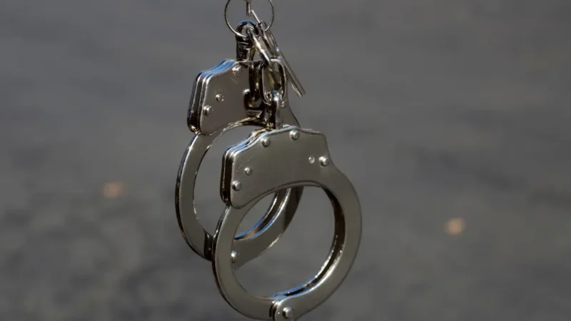 Mulher agride a própria mãe e coloca criança de 4 anos em risco em Anápolis