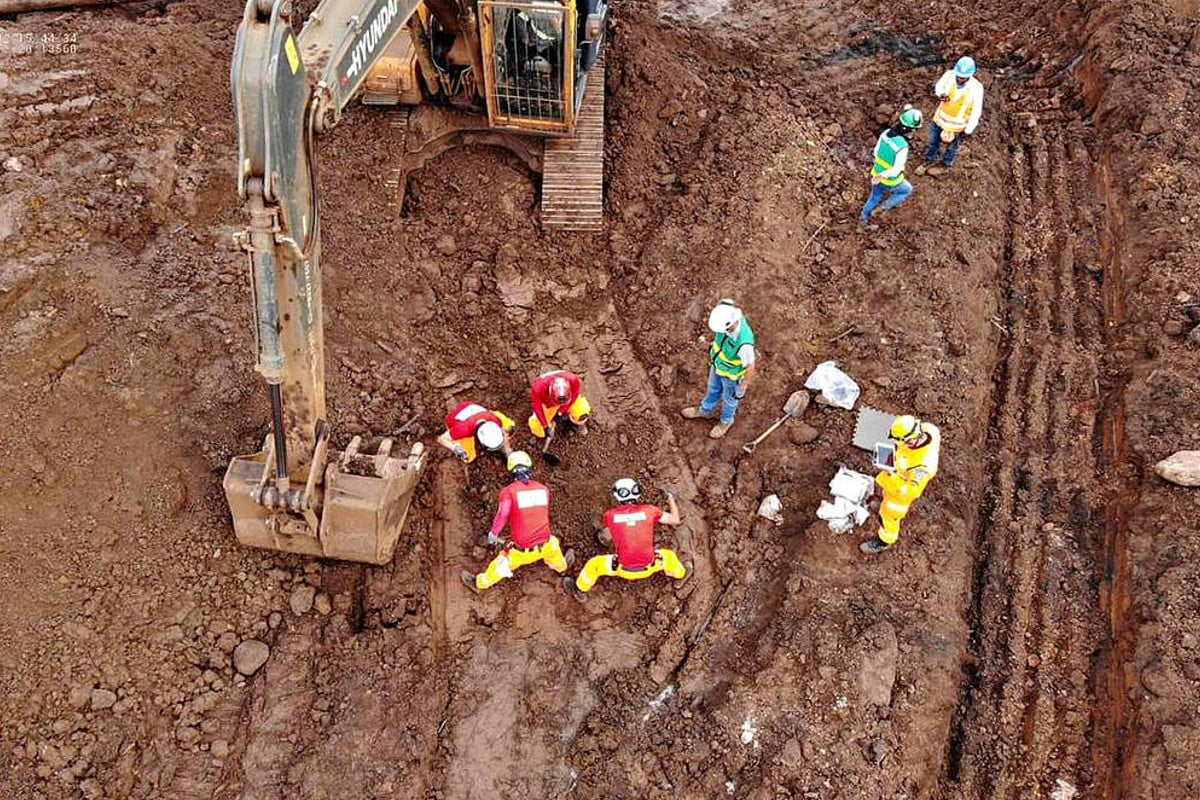 Sete anos após tragédia de Brumadinho, Bombeiros encerram a busca por corpos; duas vítimas jamais foram encontradas
