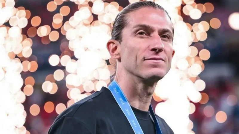 Técnico de Portugal, Roberto Martínez elogia Filipe Luís, do Flamengo: ‘Muito conhecimento tático’